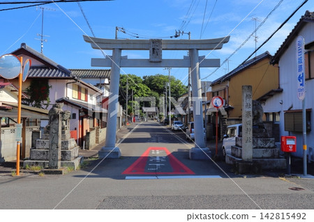 金田八幡神社的大鳥居（香川縣東香川市） 142815492