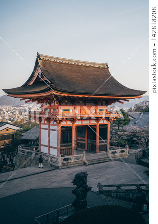 The gate of Kiyomizu-dera Temple illuminated by the morning light. The gate of Kiyomizu-dera Temple illuminated by the morning light. 142818208