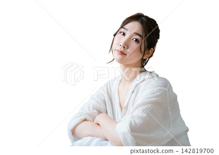 美容、護膚、化妝的女性形象(美容、臉部、臉部護理、皮膚護理) 美容、護膚、化妝的女性形象(美容、臉部、臉部護理、皮膚護理) 142819700