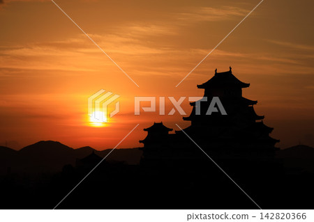 姬路城的剪影 姬路城的剪影 142820366