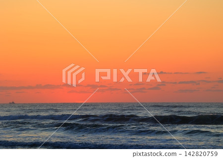 從庫朱庫里海灘欣賞日出 從庫朱庫里海灘欣賞日出 142820759