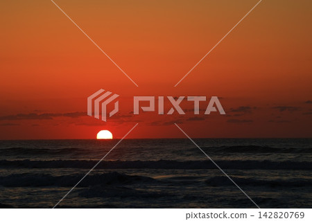 從庫朱庫里海灘欣賞日出 從庫朱庫里海灘欣賞日出 142820769