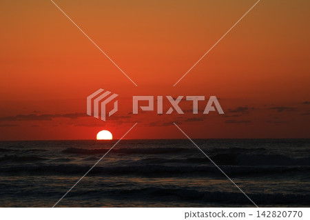 從庫朱庫里海灘欣賞日出 從庫朱庫里海灘欣賞日出 142820770