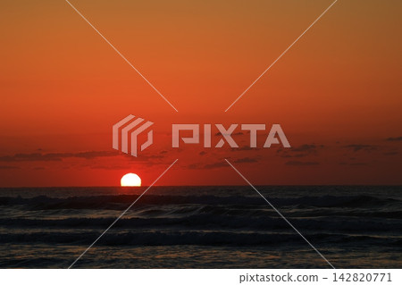 從庫朱庫里海灘欣賞日出 從庫朱庫里海灘欣賞日出 142820771