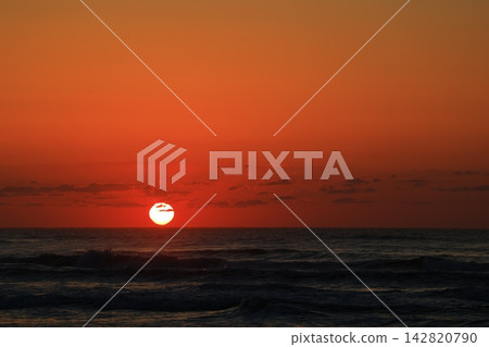 從庫朱庫里海灘欣賞日出 從庫朱庫里海灘欣賞日出 142820790