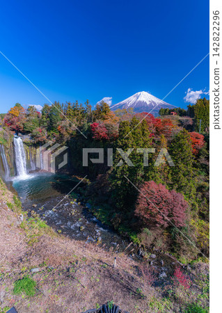 【富士山圖片】秋景 - 秋季紅葉時分的乙宿瀑布和富士山【靜岡縣】 【富士山圖片】秋景 - 秋季紅葉時分的乙宿瀑布和富士山【靜岡縣】 142822296