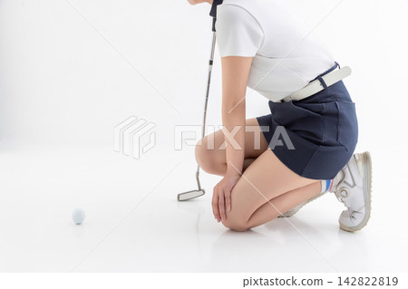女高爾夫球手擊球 女高爾夫球手擊球 142822819