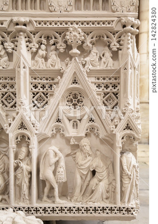 Alcobaca, Portugal - April 2, 2017 - Intricate carvings of king Pedro I tomb at Monastery Santa Maria 142824380