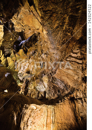 Exploring the unique formations inside Mira de Aire cave in Portugal Exploring the unique formations inside Mira de Aire cave in Portugal 142824522