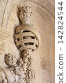 Intricate stone carvings at Convento de Cristo highlight historic craft 142824544