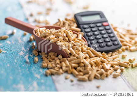 Pellet Fuel Cost Calculation With Calculator and Wood Pellets for Home Heating Budget and Energy Savings Pellet Fuel Cost Calculation With Calculator and Wood Pellets for Home Heating Budget and Energy Savings 142825061