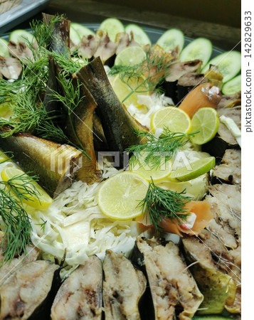fresh fish salad 142829633