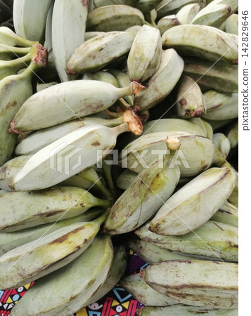 banana fruit texture 142829646