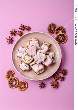 Sweet, colorful, homemade Christmas gingerbread cookies. Christmas gingerbread cookies Sweet, colorful, homemade Christmas gingerbread cookies. Christmas gingerbread cookies 142830205