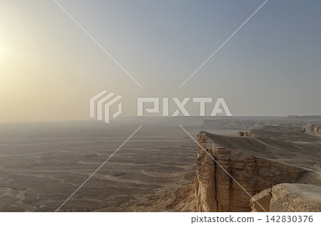 Saudi Arabia, the edge of the world, the sheer cliffs of the Edge of the World Saudi Arabia, the edge of the world, the sheer cliffs of the Edge of the World 142830376