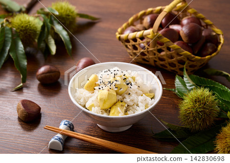 栗子飯放在碗裡 栗子飯放在碗裡 142830698