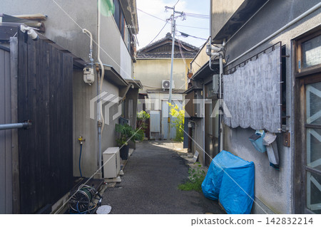 大阪府大阪市生野區桃谷二丁目復古街景 大阪府大阪市生野區桃谷二丁目復古街景 142832214