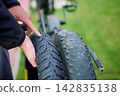 Demonstrating texture difference of fresh and worn out tires 142835138