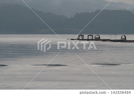The wake moving forward The wake moving forward 142836484
