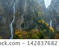 Autumn in Sounkyo Gorge (Hokkaido): Ryusei Falls and Ginga Falls 142837682