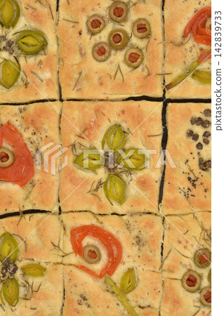 Baked floral garden focaccia bread with vegetables Baked floral garden focaccia bread with vegetables 142839733