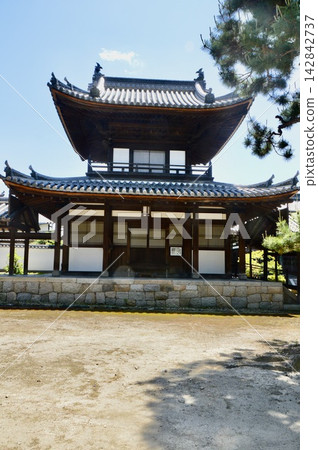 重要文化遺產「鐘樓」（萬福寺/京都府宇治市五所三番瓦里34） 142842737