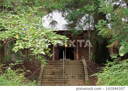 Matsuo-ji Temple Yakushi-do Hall, Azumino City, Nagano Prefecture Matsuo-ji Temple Yakushi-do Hall, Azumino City, Nagano Prefecture 142846307