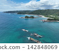 [Aerial view] Tatsukushi Coast and Benten Island on a day when the tide was very low. 142848069
