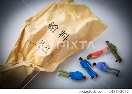 Crumpled pay envelopes and people collapsing against a white background. Crumpled pay envelopes and people collapsing against a white background. 142848622