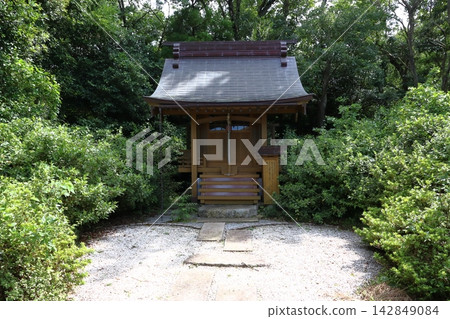 At Sayohime Shrine (Kagami-yama, Karatsu City, Saga Prefecture) 142849084