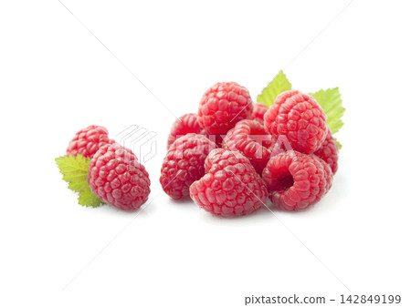 Raspberry with leaves on white backgrounds Raspberry with leaves on white backgrounds 142849199