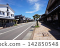 The streetscape of Makino-dori, Shiozawa-juku on the Mikuni Kaido road. 142850548