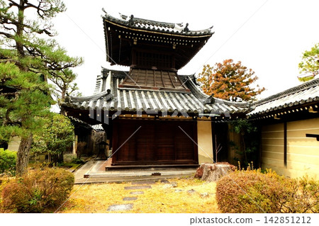 Kyoto Prefecture, Otani Ancestral Mausoleum, Taiko-do Hall, Maruyama-cho, Higashiyama-ku, Kyoto City, March 2022 142851212