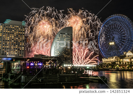 港未來智慧祭:煙火表演場景 港未來智慧祭:煙火表演場景 142851324