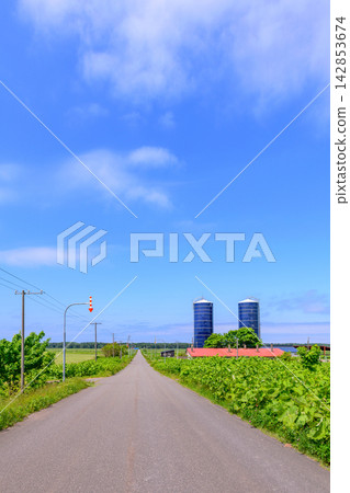 Under a clear blue sky, the Orolon Line continues north from Teshio, crossing 45 degrees north latitude. Under a clear blue sky, the Orolon Line continues north from Teshio, crossing 45 degrees north latitude. 142853674