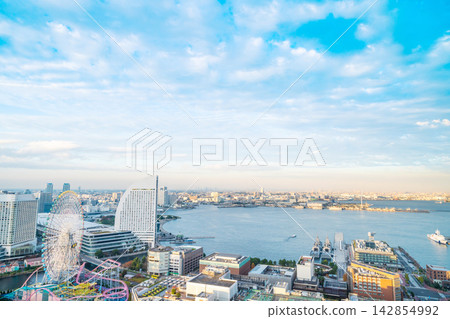 Panoramic aerial view of yokohama and minato mirai city skyline, cityscape during golden hour sunset 142854992