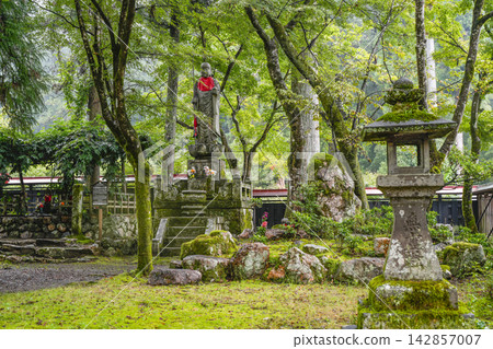 Enmei Jizo Bodhisattva statue at Tanigumi-san Kegon-ji Temple 142857007