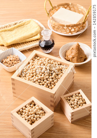 Various soy products Various soy products 142859175