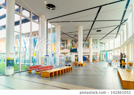 Kitakara, a community exchange center and a complex facility adjacent to JR Wakkanai Station, Japan's northernmost station. Kitakara, a community exchange center and a complex facility adjacent to JR Wakkanai Station, Japan's northernmost station. 142861032