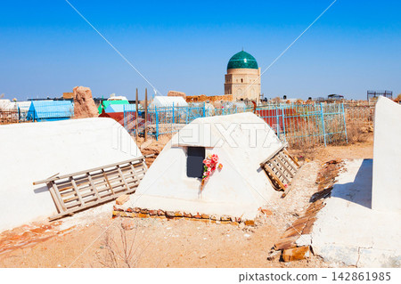 Mizdahkan Necropolis near Nukus city, Uzbekistan Mizdahkan Necropolis near Nukus city, Uzbekistan 142861985