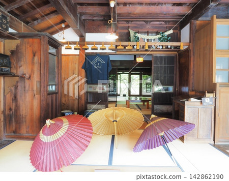 東京河野商店,商店內部,大正 15 年(1926 年) 東京河野商店,商店內部,大正 15 年(1926 年) 142862190