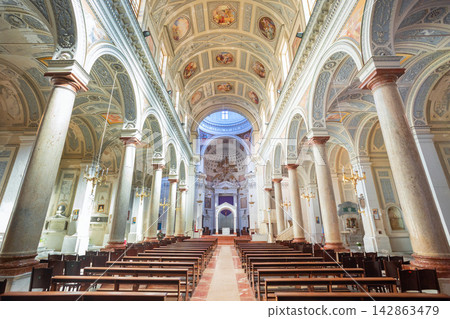 Trapani Cathedral or Duomo interior view in Sicily Trapani Cathedral or Duomo interior view in Sicily 142863479