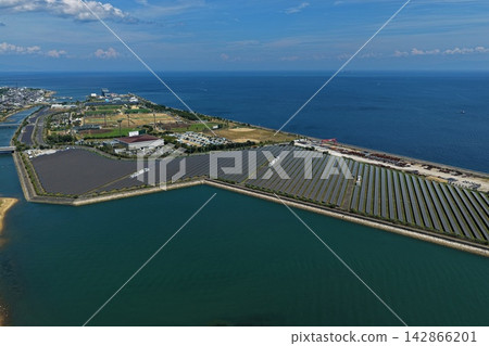 Aerial photograph showing solar panels installed on reclaimed land in Awaji City, Hyogo Prefecture. Aerial photograph showing solar panels installed on reclaimed land in Awaji City, Hyogo Prefecture. 142866201
