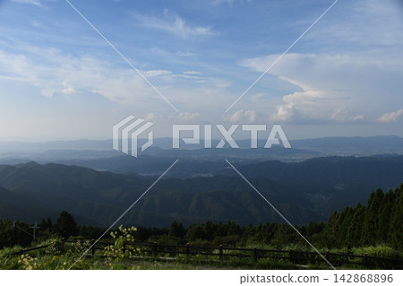 從大石高原眺望和歌山市。 從大石高原眺望和歌山市。 142868896