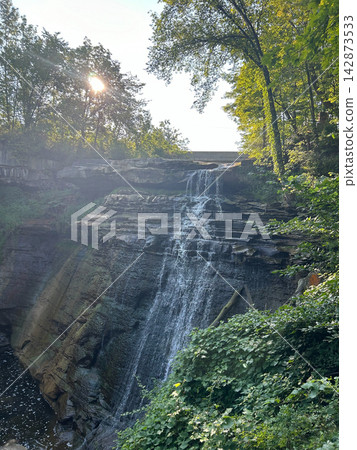 Sunlit Brandywine Falls in Cuyahoga National Park, Ohio Sunlit Brandywine Falls in Cuyahoga National Park, Ohio 142873533