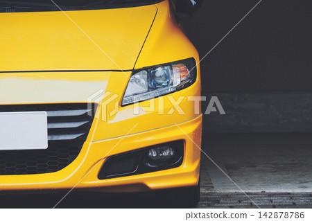 黃色的車 黃色的車 142878786