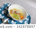 Easy Pot-au-feu 142878897