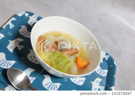 簡易法式燉牛肉 142878897