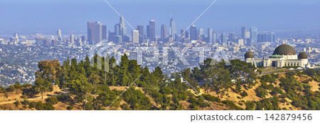 Panorama Griffith Observatory and Skyline of Los Angeles from Griffith Park Panorama Griffith Observatory and Skyline of Los Angeles from Griffith Park 142879456
