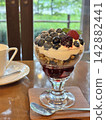 Blueberry parfait - A moment at the cafe 142882441